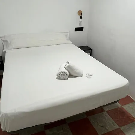 Lowcost Hotel *